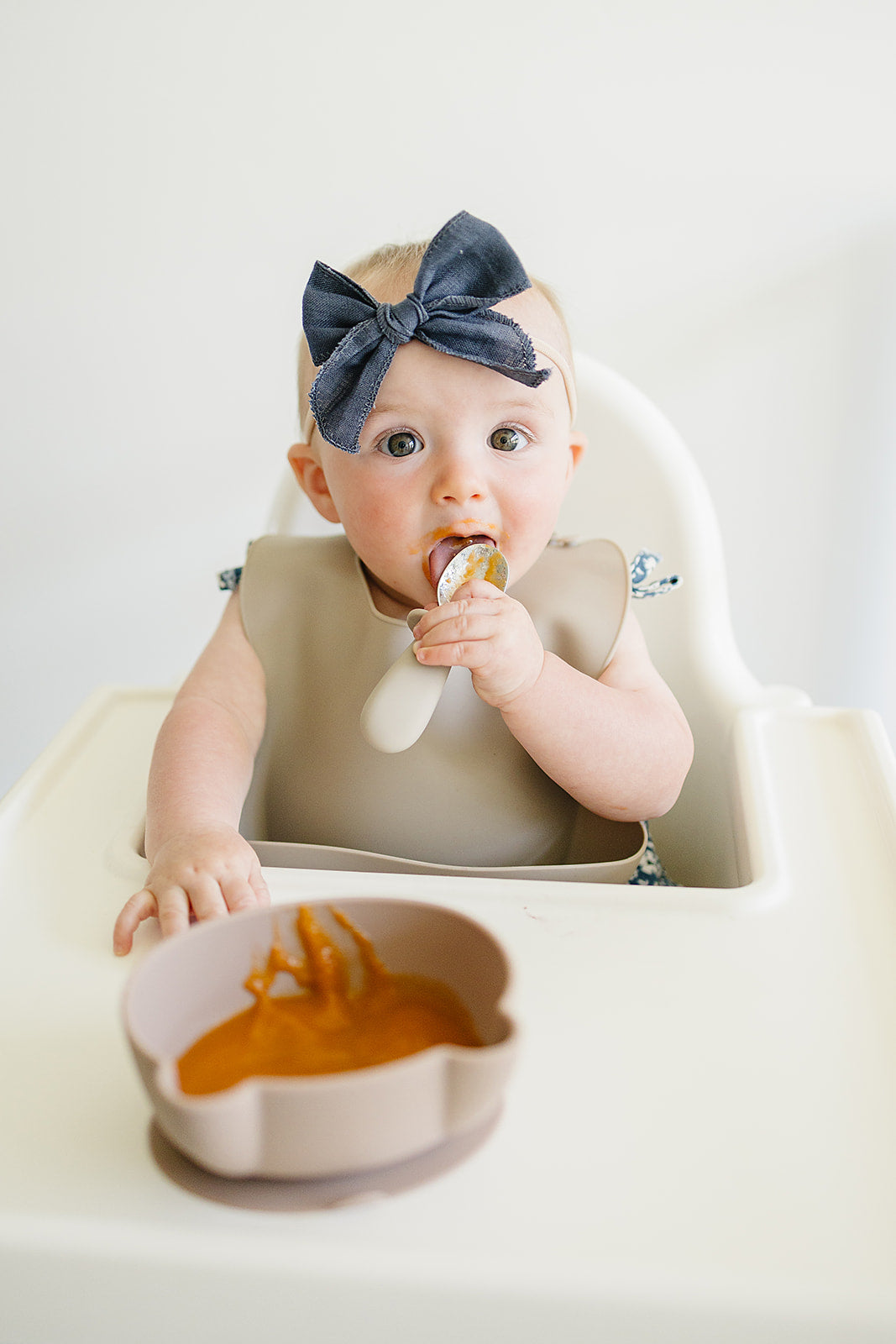 silicone bear-shaped baby bowl with suction base