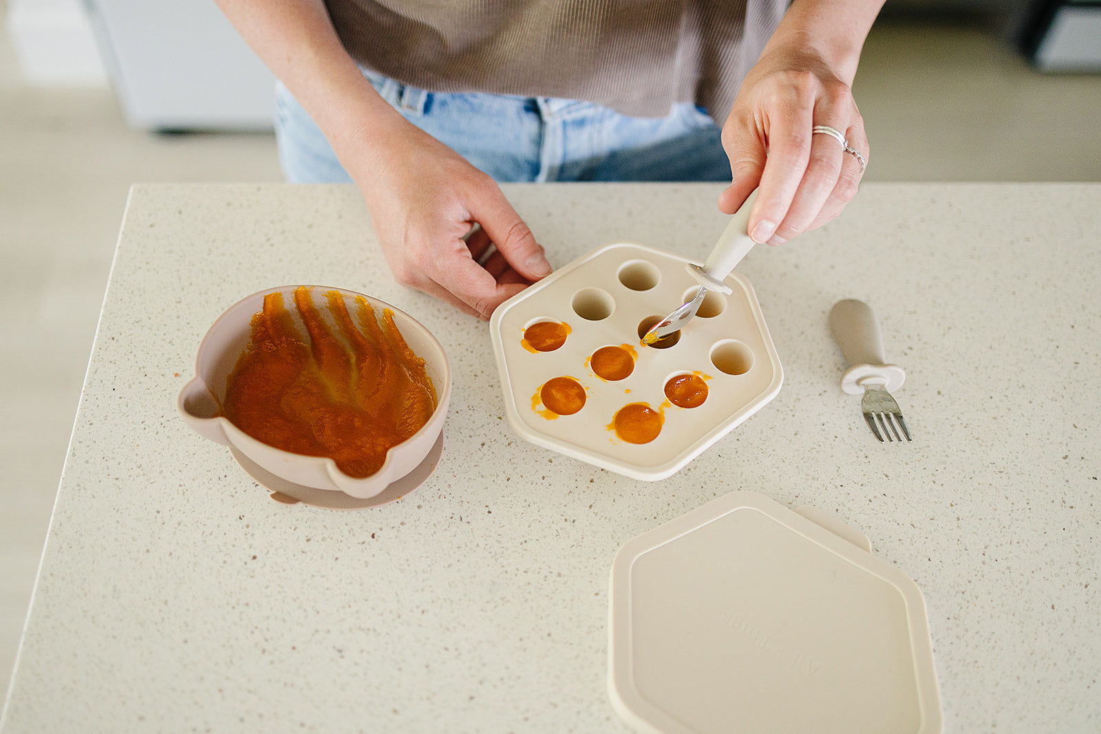 freeze and feed silicone tray 