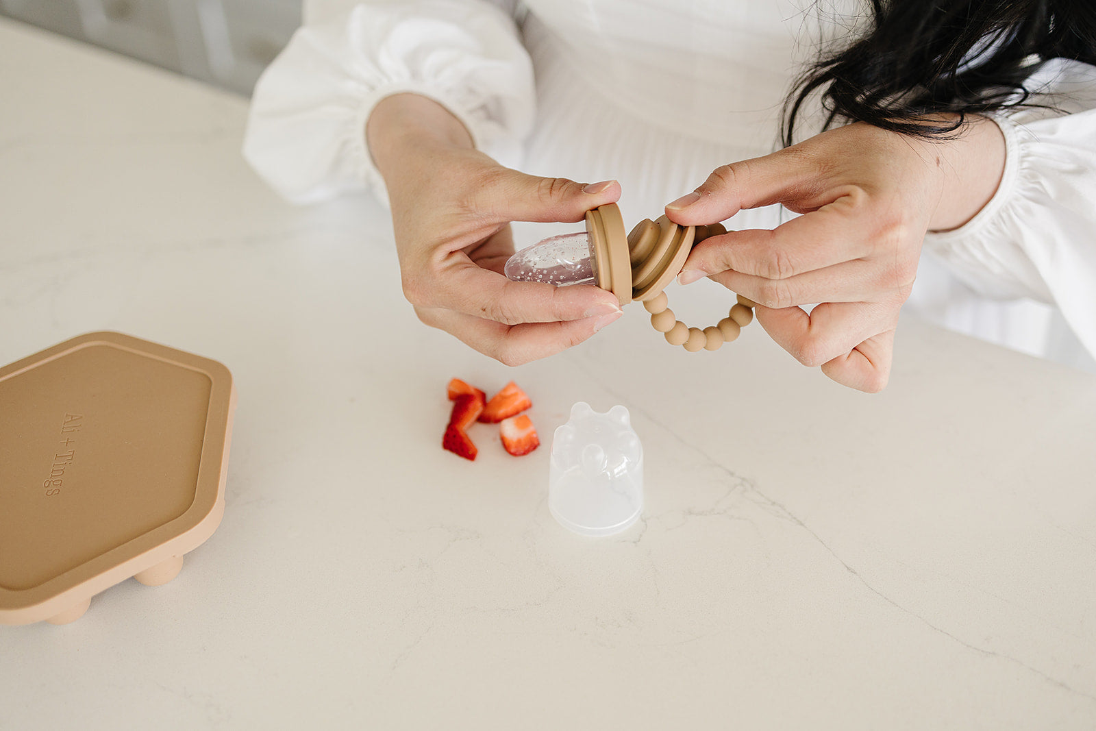 BPA-free baby food feeder with soft nipple