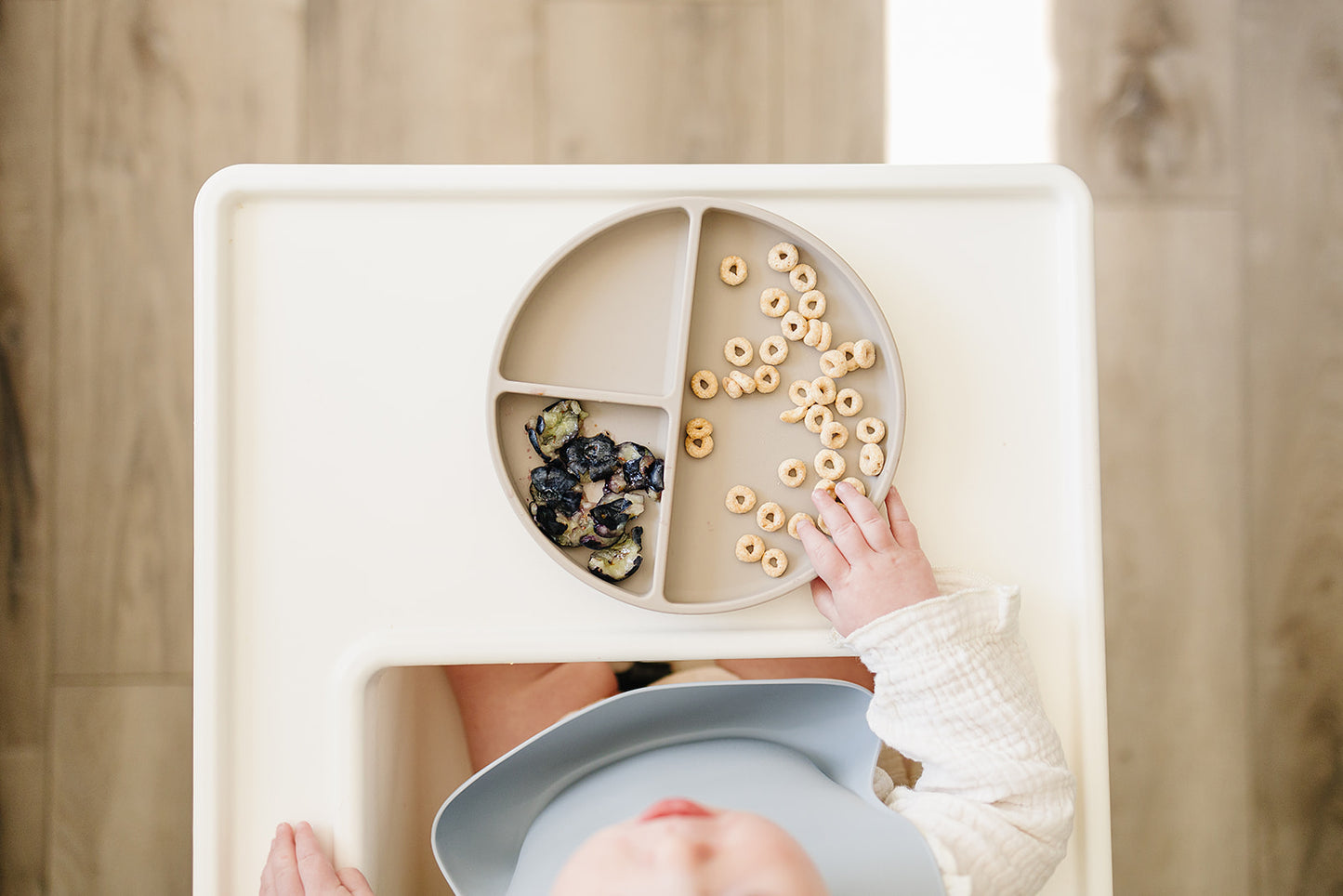 Suction Plate – Divided Silicone Baby Plate with Lid | BPA-Free & Spill-Resistant