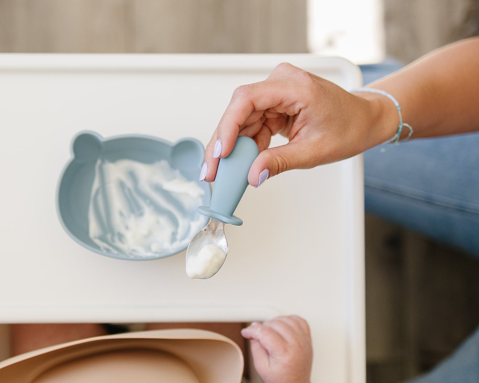 silicone bear-shaped baby bowl with suction base