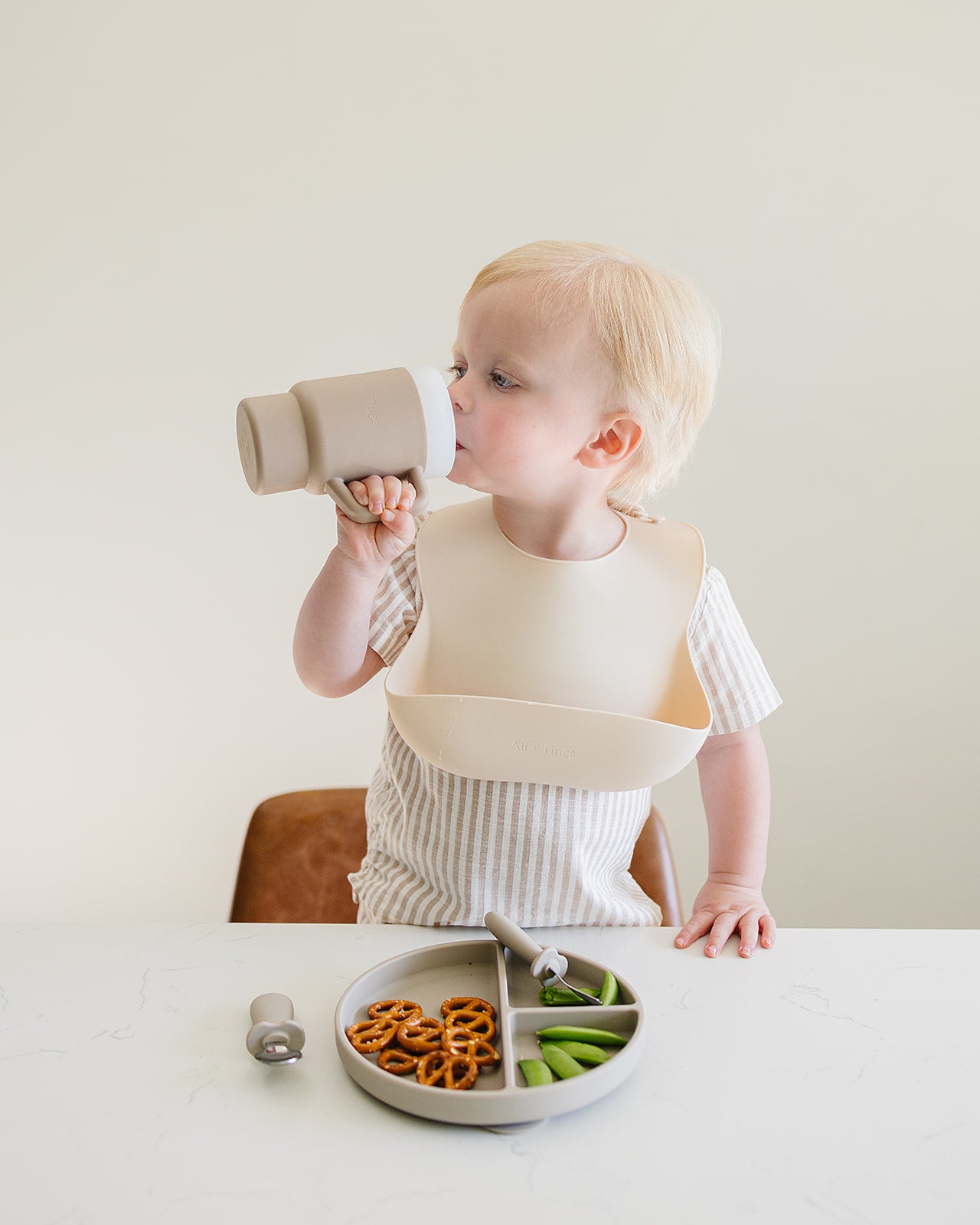 Silicone Baby Bib – Soft, Waterproof Feeding Bib with Catch Pocket | BPA-Free