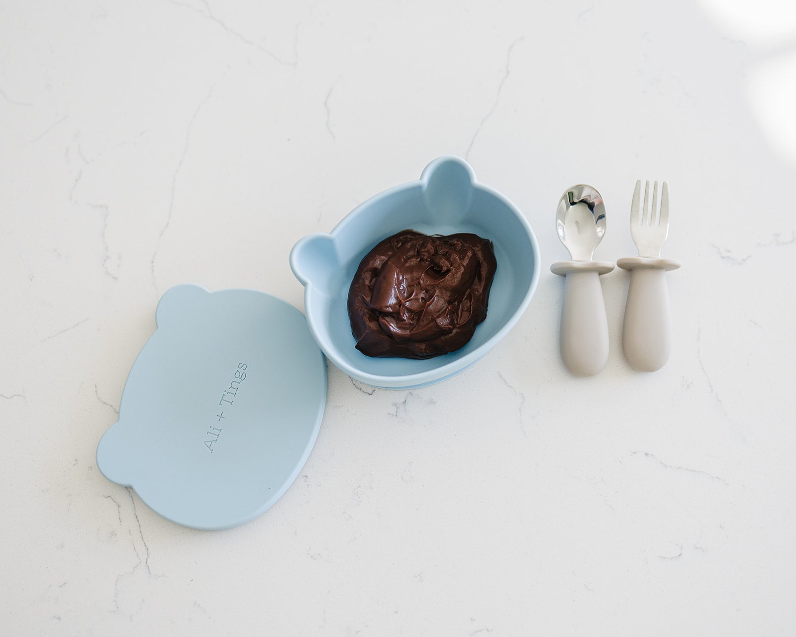 silicone bear-shaped baby bowl with suction base